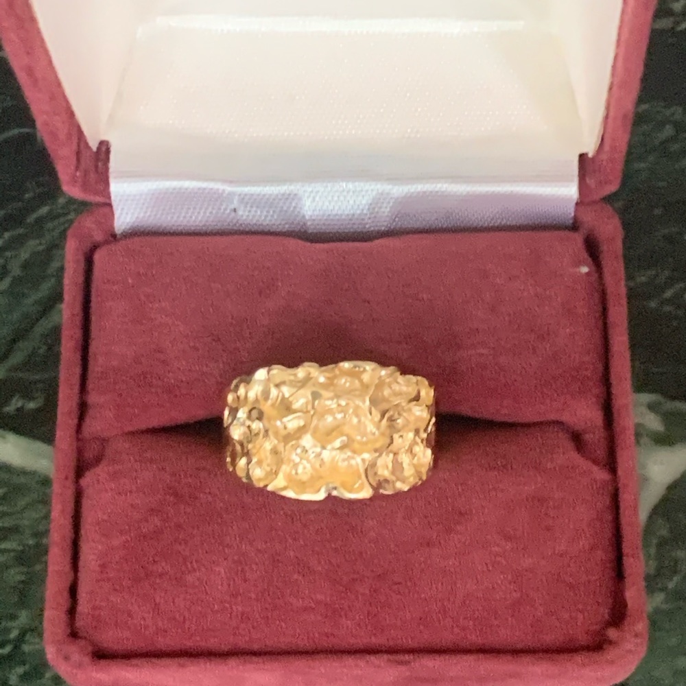 14K Solid yellow Gold Ring, 9 1/2